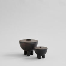 Load image into Gallery viewer, Mini pot on legs in dark brown