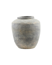 Load image into Gallery viewer, Rustic concrete vase