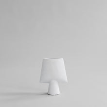 Load image into Gallery viewer, Sculptured bone white square vase