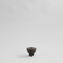 Load image into Gallery viewer, Mini pot on legs in dark brown